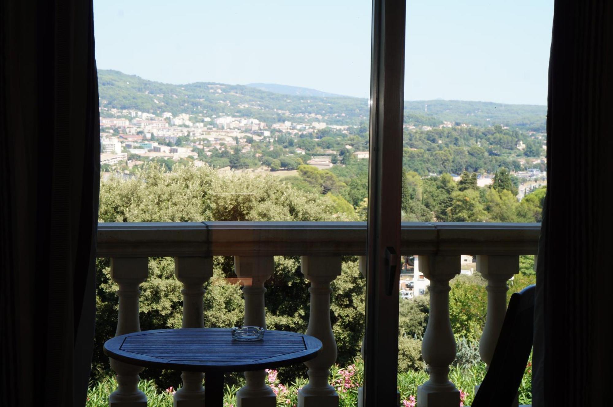 Logis Hotel Le Col De L'Ange Draguignan Quarto foto